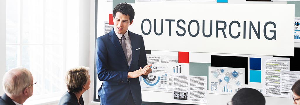 Outsourcing IT support services for business
